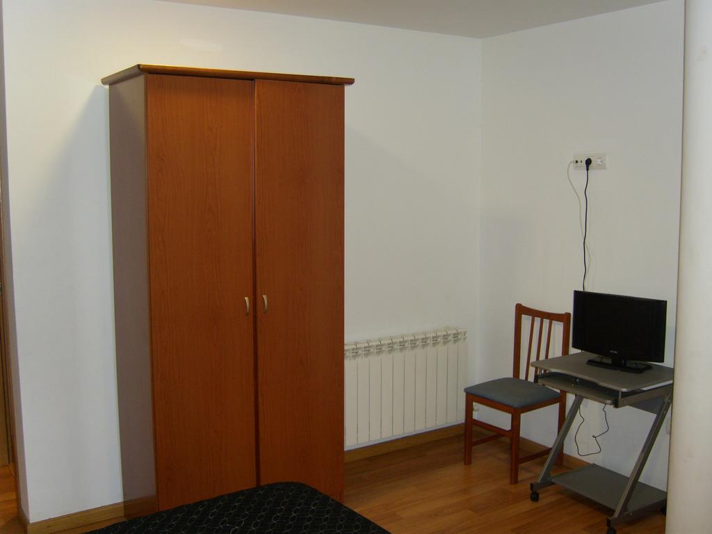 Hostal Las Eras Cubillos del Sil Esterno foto